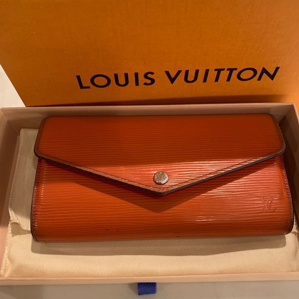 Louis Vuitton Authentic Orange Epi wallet